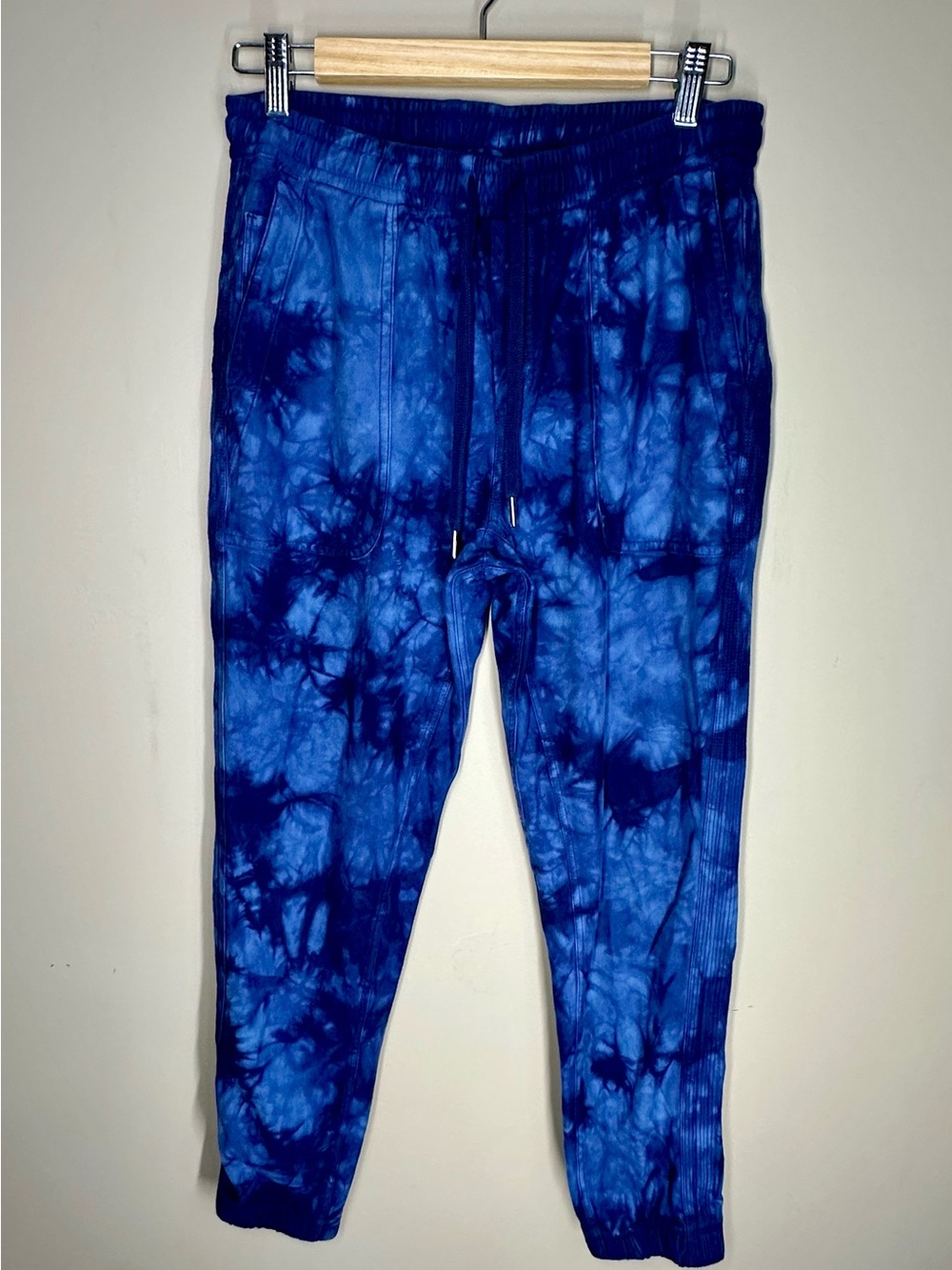Athleta Farallon Jogger Blue Tie-Dye Women’s M